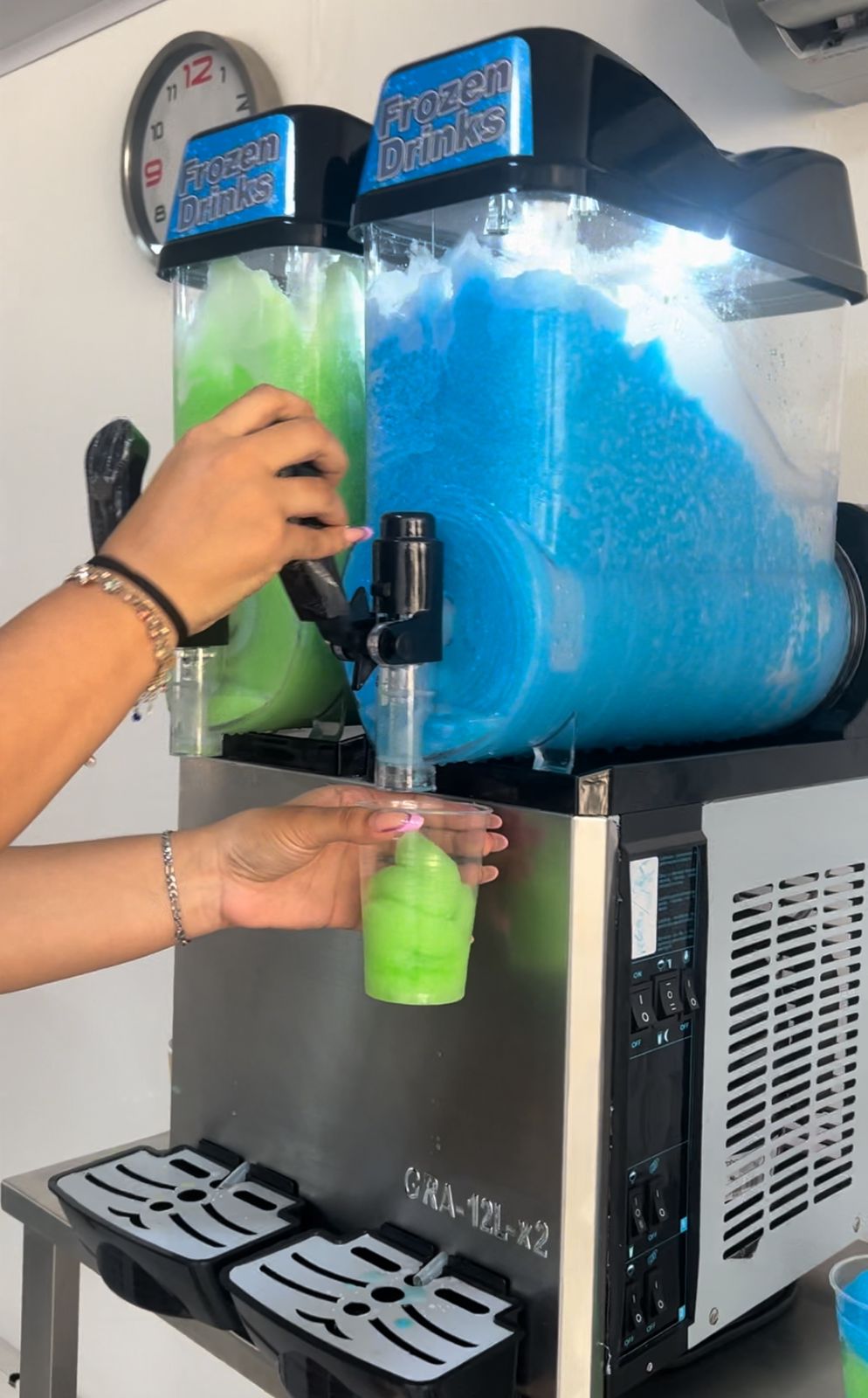 Granizadora de Jugos y Cocteles - Imagen 6