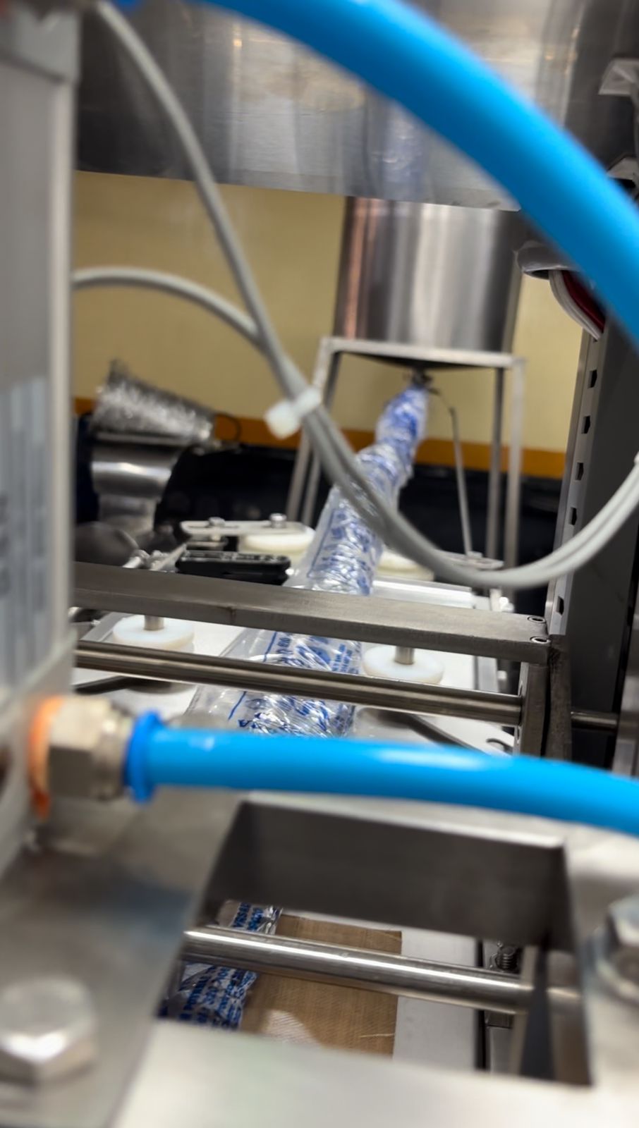 Selladora de bolis automatica para agua potable en bolsa tubular - Imagen 5