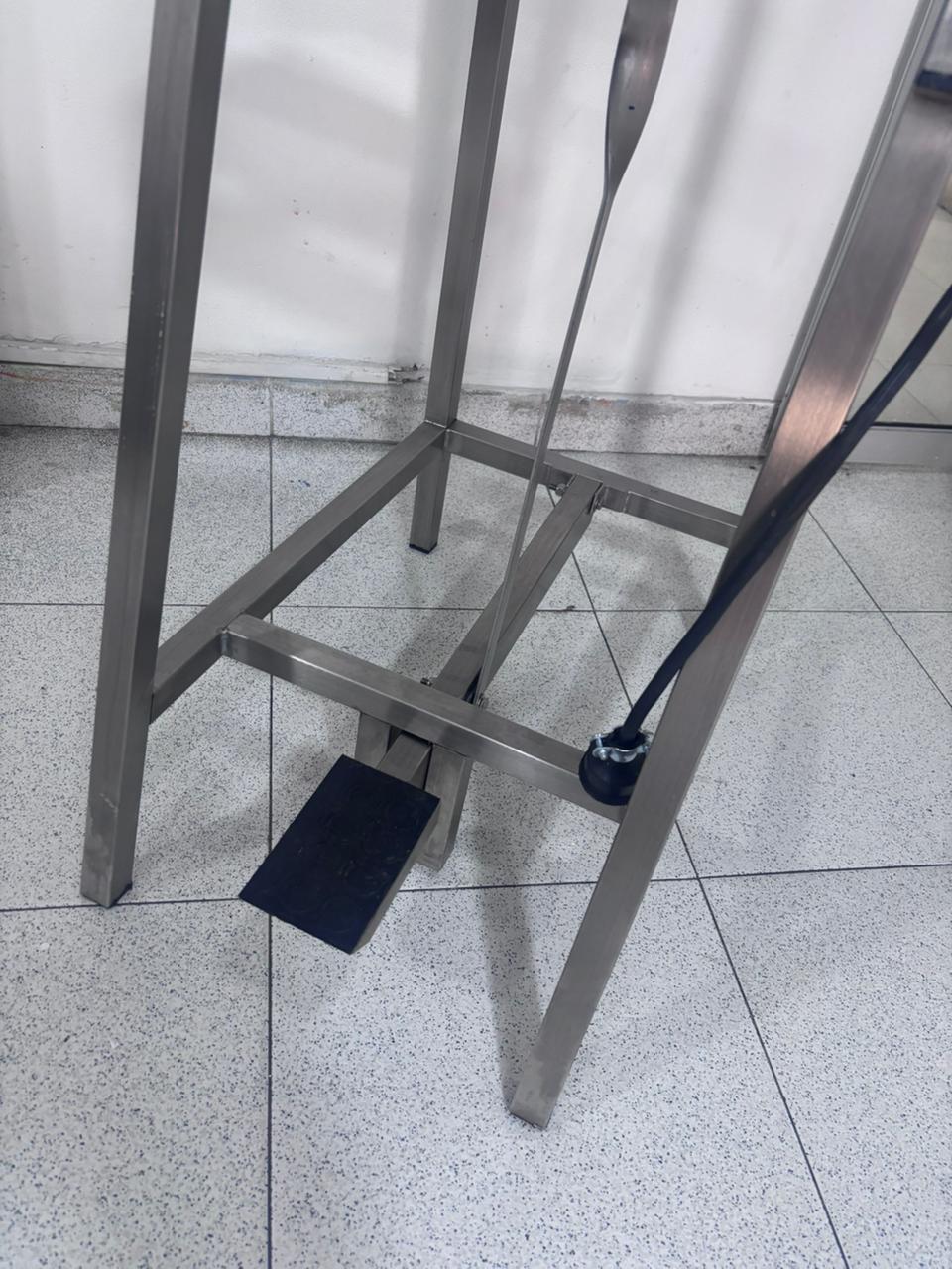 Selladora de pedal para bolis, agua en bolsa y yogurt en bolsas - Imagen 5